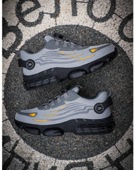 Rotating Button Men’s Safety Shoes – Anti-Smash, Anti-Puncture Work Sneakers