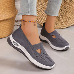 Women’s Lightweight Breathable Walking Shoes
