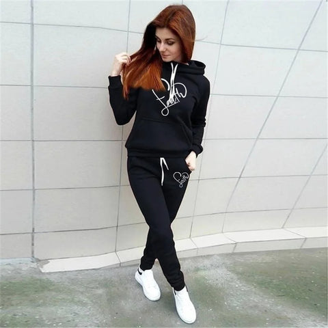 Women’s Fall/Winter Pullover Hoodie & Sweatpants Set – Loose Streetwear Two-Piece