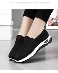 Women’s Breathable Sports Sneakers – Lightweight Anti-Slip Walking Shoes